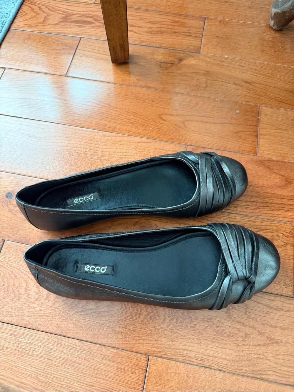 Ecco 9-9,5 US Leather Metallic bronze Brown Knot-Detail Ballet Flats